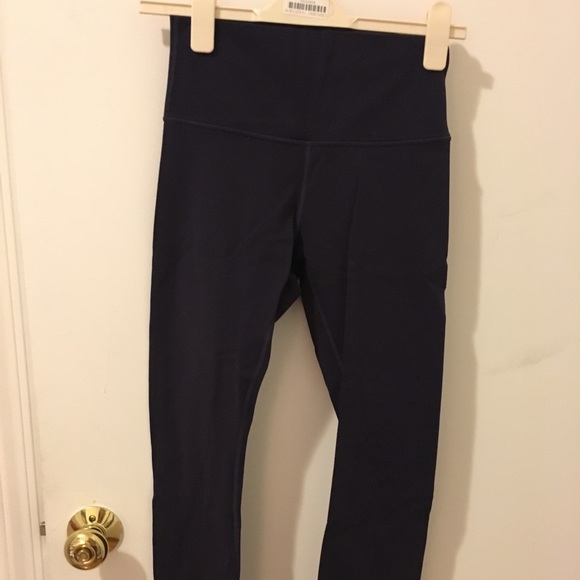 lululemon athletica Pants - Lululemon 3/4 crop in purple
